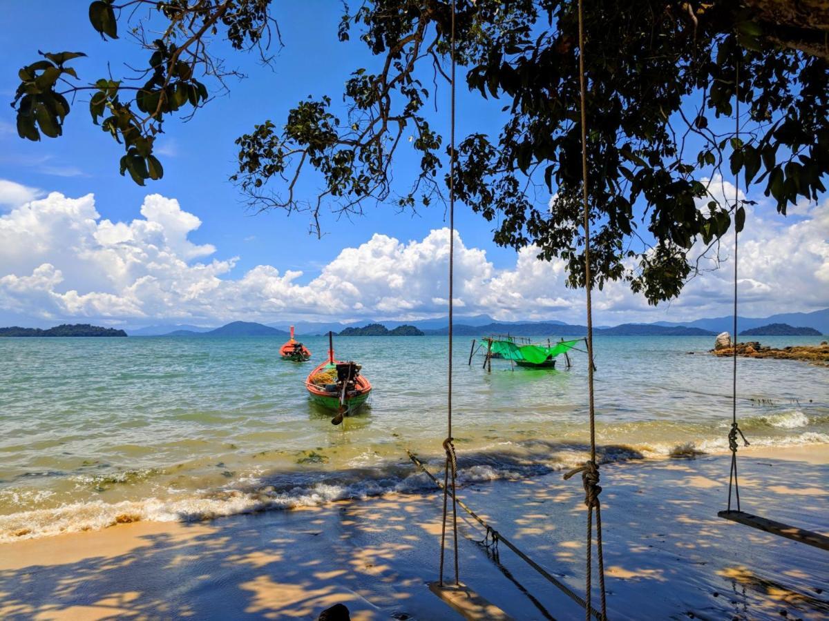 Phayamas Private Beach Resort And Island Brew - Adults Only Koh Phayam Exteriör bild